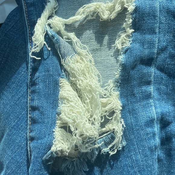 CELLO DISTRESSED DESTROYED RIPPED KNEES HIGH WAIST BLUE JEANS SZ 9 / 29 - Picture 7 of 14